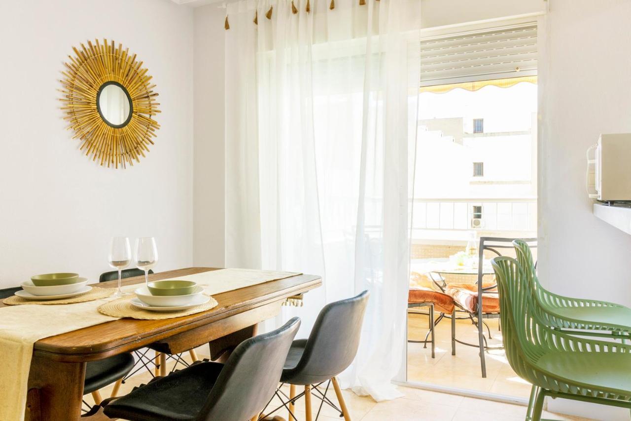 Apartamento Pink Maritimo Torrevieja Exterior photo